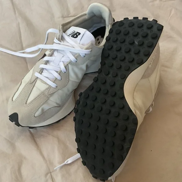 New Balance 327 "Sea Salt/Black" sneakers, 8 - Picture 7 of 11